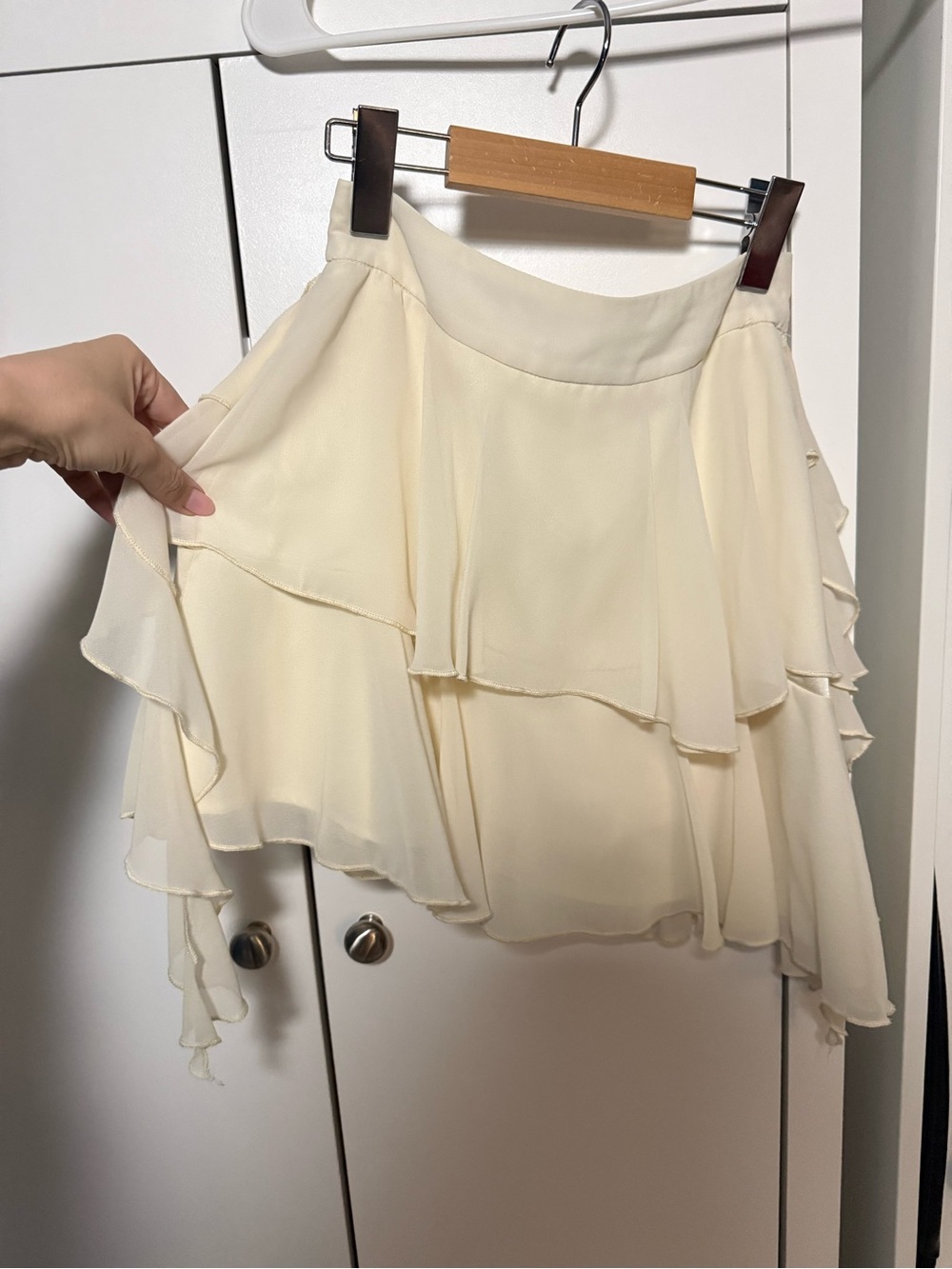 Asymmetrical Cream Ruffle Chiffon Skirt